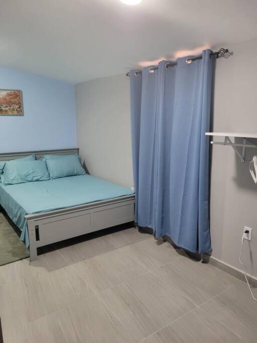Cozy 1-Bedroom Apartment Close To City Center 威廉斯塔德 外观 照片
